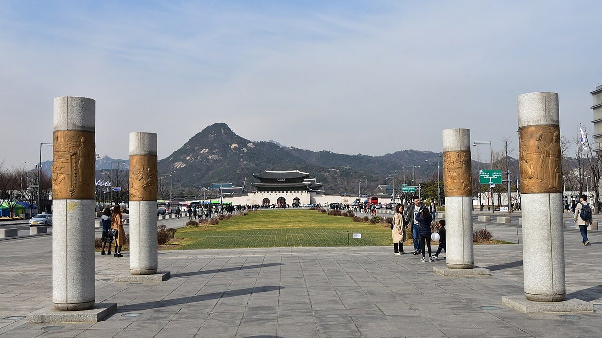Gwanghwamun Square