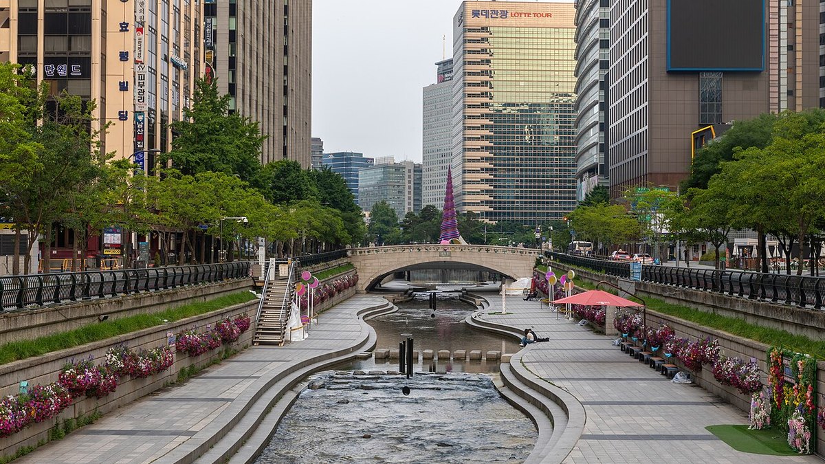 Cheonggyecheon Stream