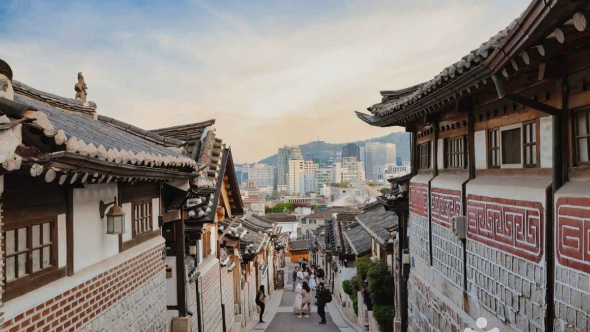 Bukchon Hanok Village